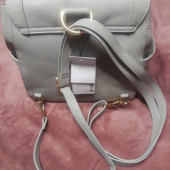 Gray backpack - Picture 6 of 7